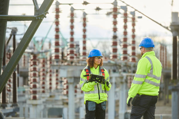 Best Electrical Contractors for Businesses  in Mason, OH